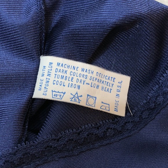 Vintage Vanity Fair Size 34 L Navy Blue Lace Trimmed Silky Satin Full Slip Dress - Picture 4 of 9